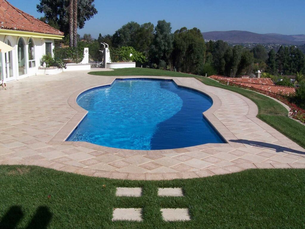 Remodeled pool - Swimming Pool Builders San Diego