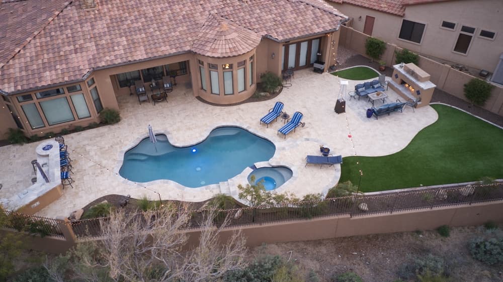 How do I choose the right pool company