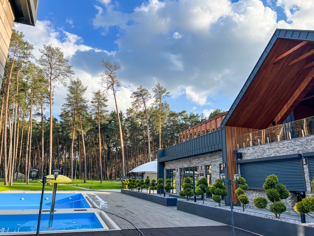 What is the ideal location for a swimming pool